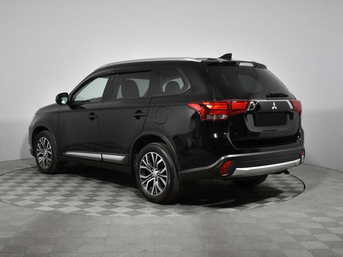 Mitsubishi Outlander, 2018 - 80 245 км. | Фото №7