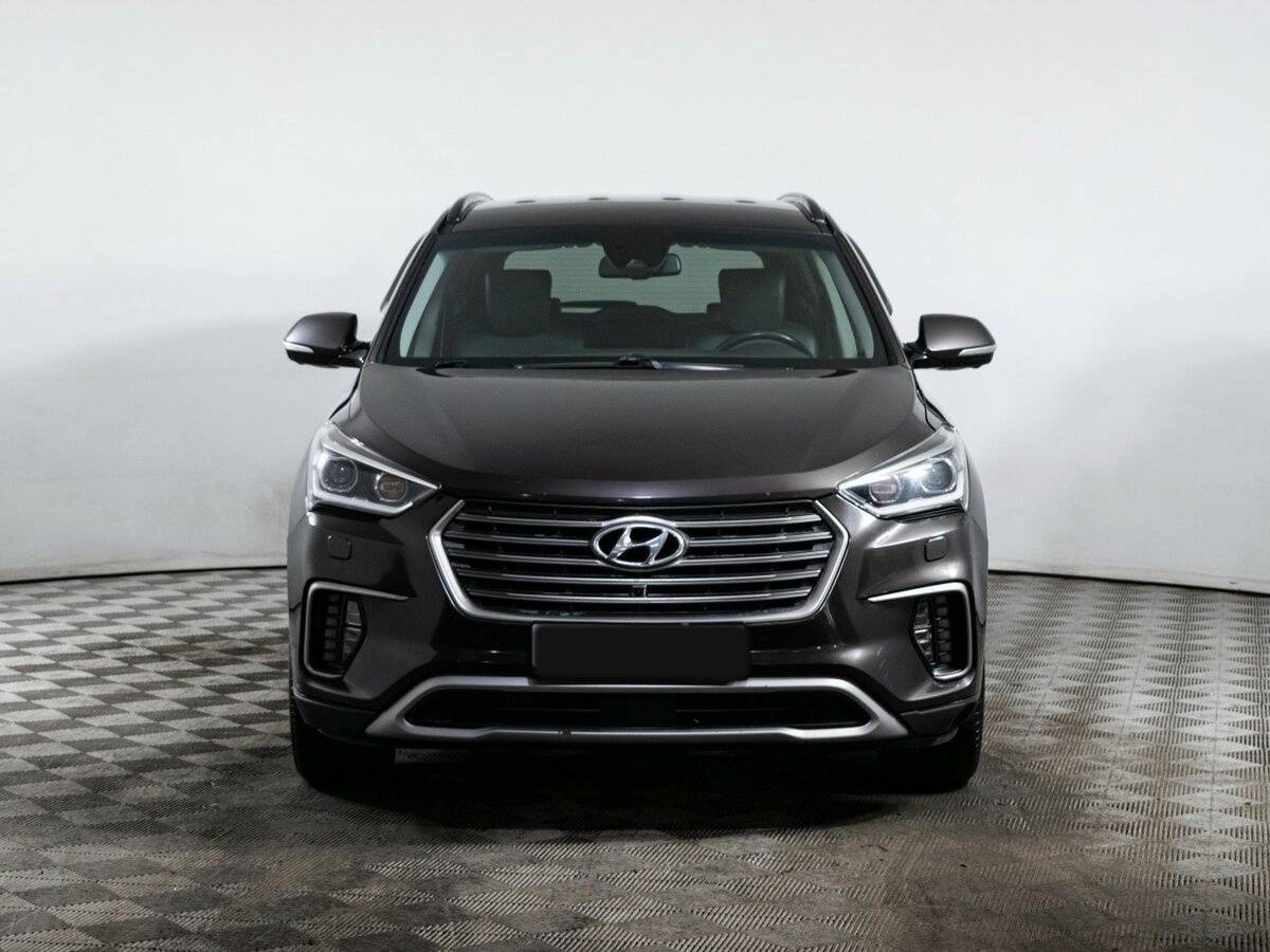 Hyundai Santa Fe Grand, 2017 - 156 000 км. | Фото №2