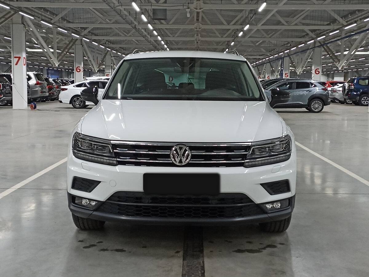 Volkswagen Tiguan, 2020 - 21 395 км. | Фото №2