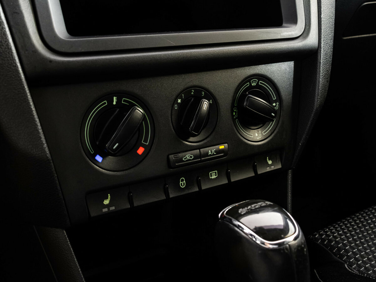 Skoda Rapid I, 2015 Фото №10