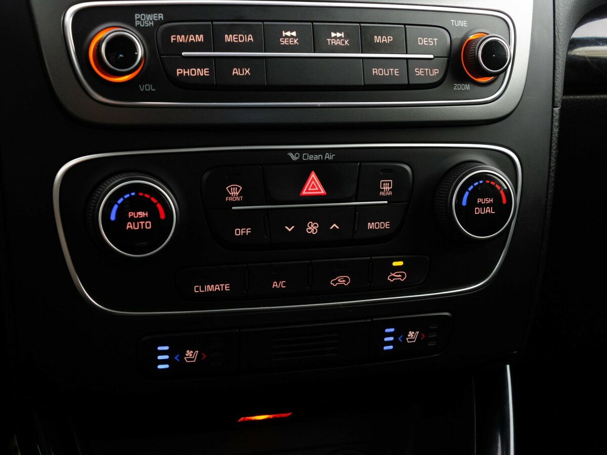 Kia Sorento II Рестайлинг, 2014 Фото №12