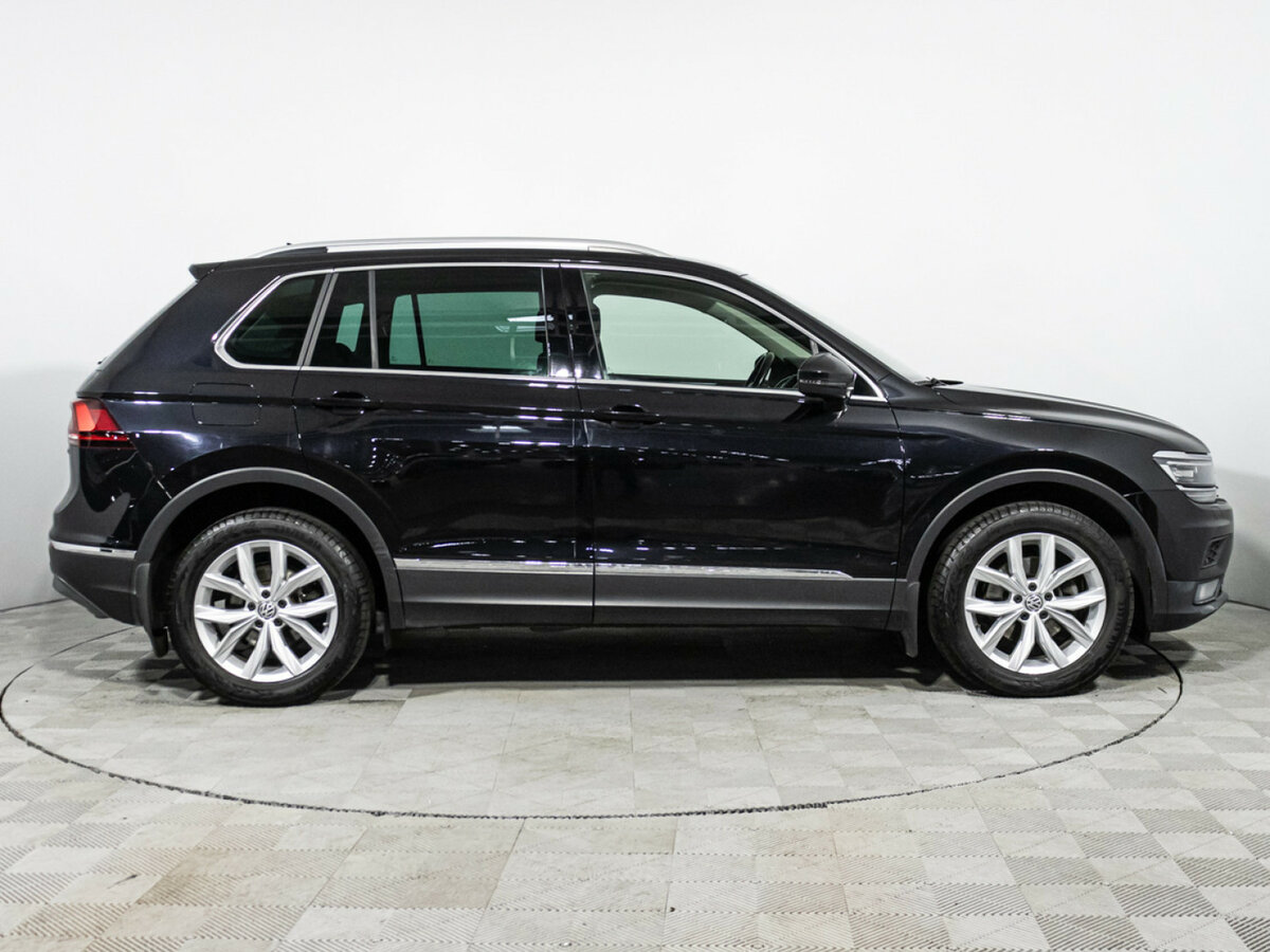 Volkswagen Tiguan II, 2018 - 132 436 км. | Фото №4