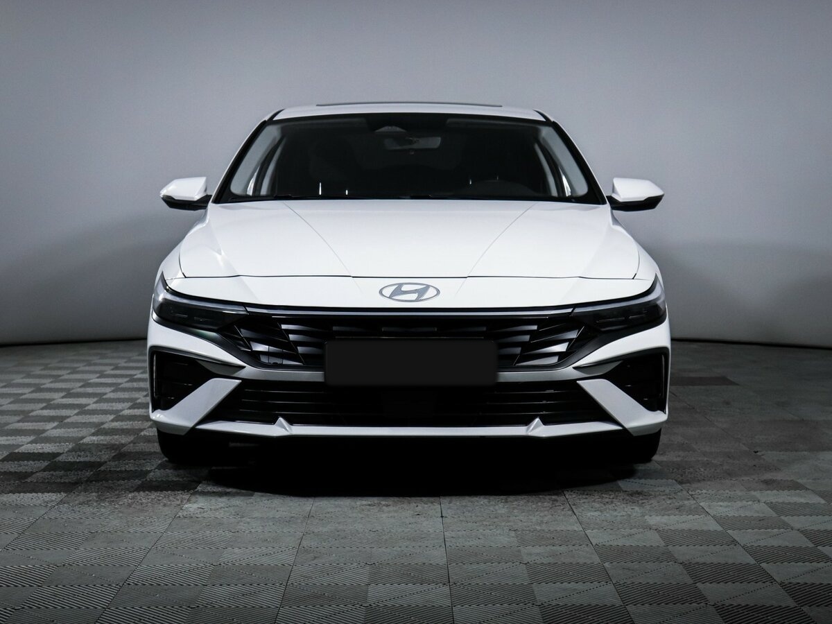 Hyundai Elantra VII (CN7) Рестайлинг, 2024 - 2 505 км. | Фото №2