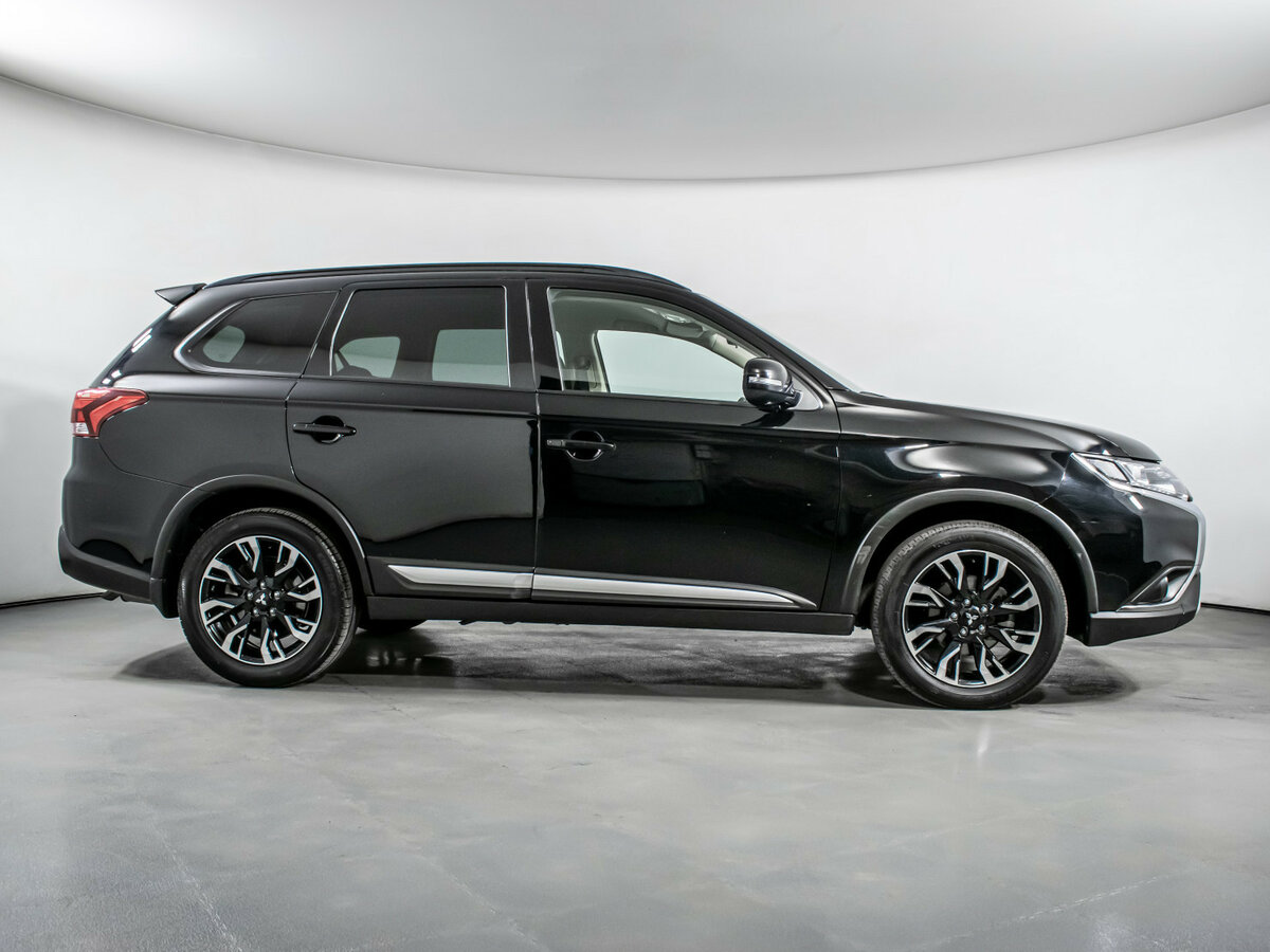 Mitsubishi Outlander III Рестайлинг 3, 2022 - 97 700 км. | Фото №4