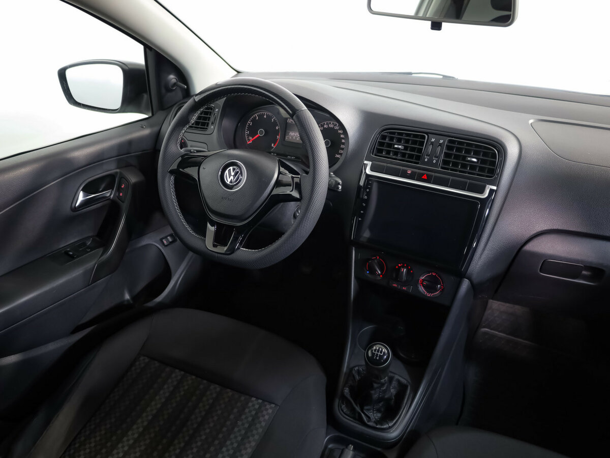 Volkswagen Polo V Рестайлинг, 2018 - 268 423 км. | Фото №7