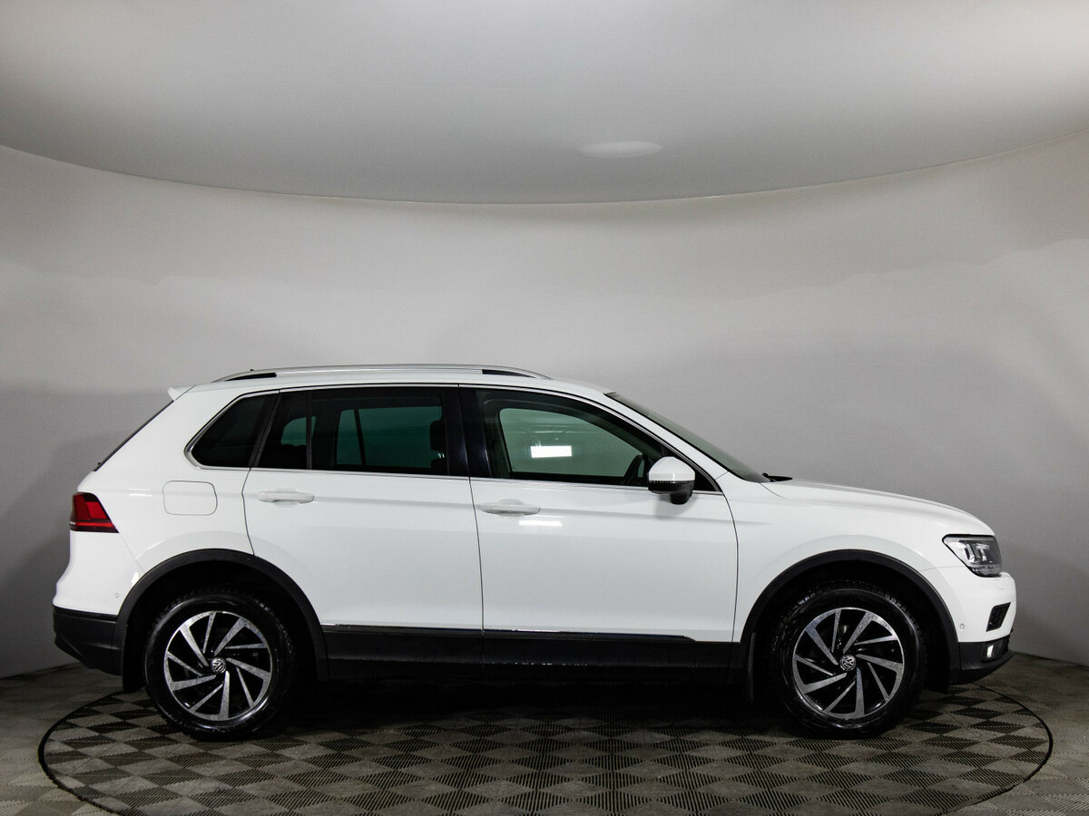 Volkswagen Tiguan II, 2018 - 45 750 км. | Фото №4