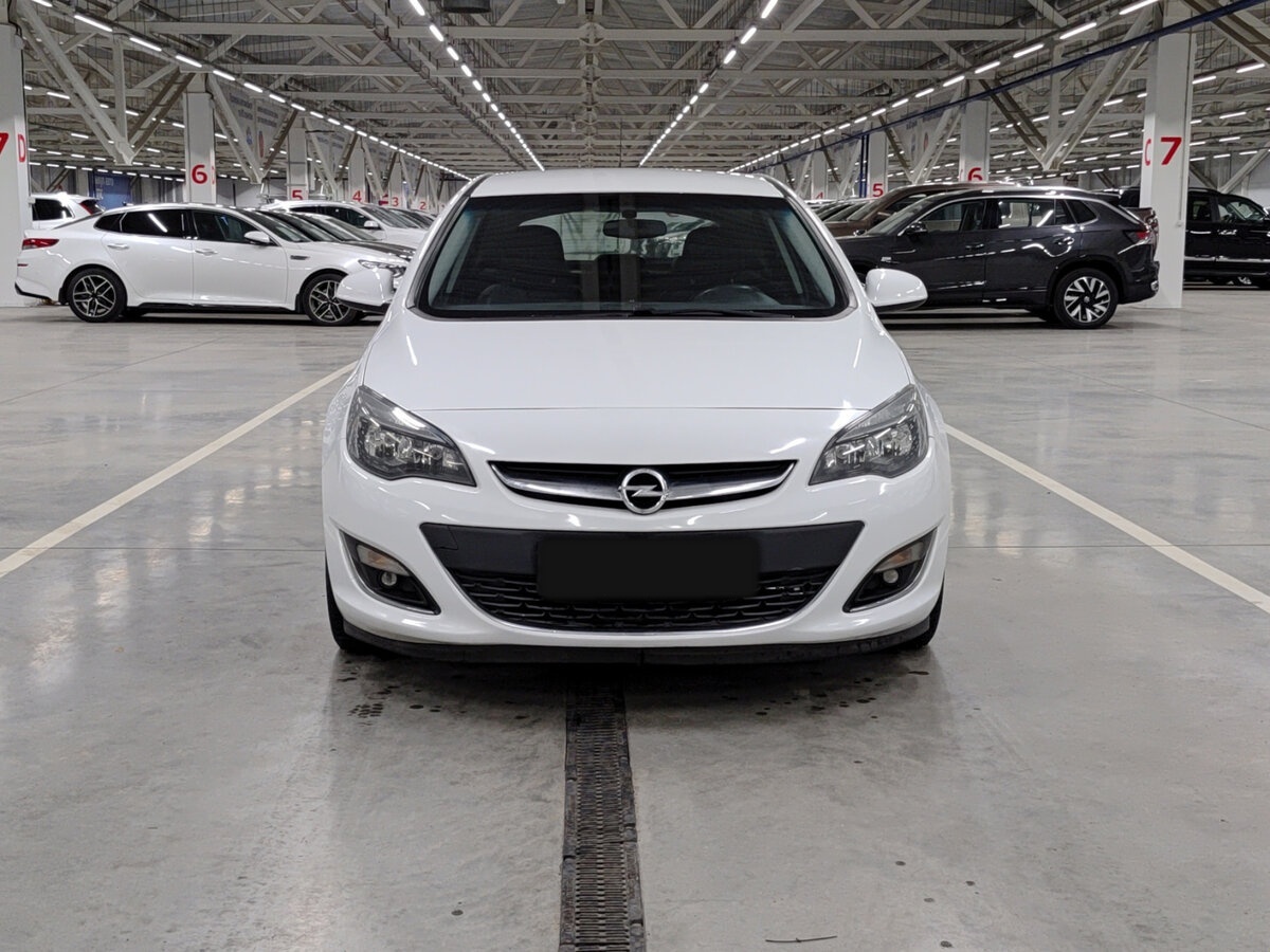 Opel Astra J Рестайлинг, 2013 - 180 852 км. | Фото №2