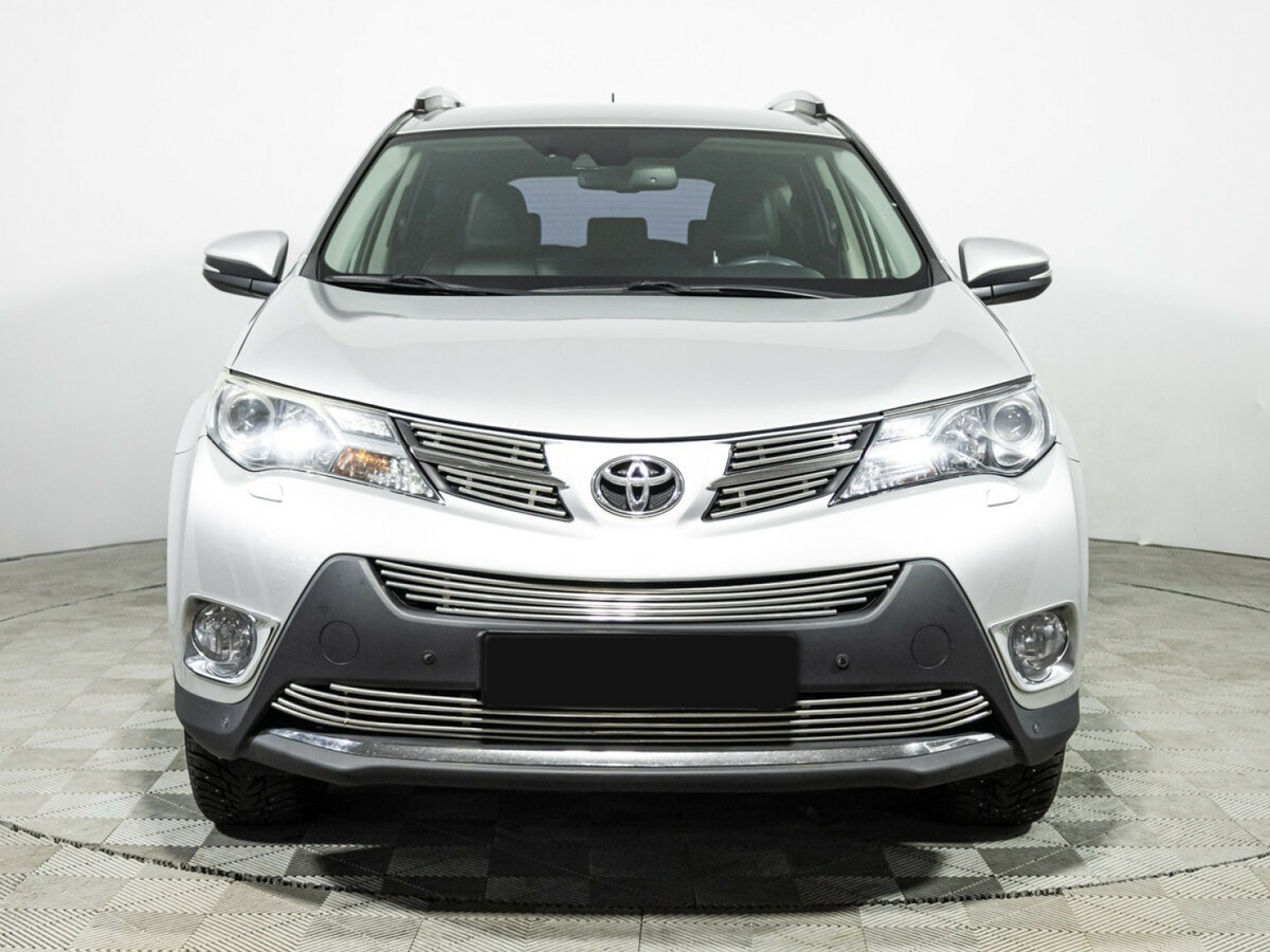 Toyota RAV4 IV (XA40), 2014 - 106 700 км. | Фото №2