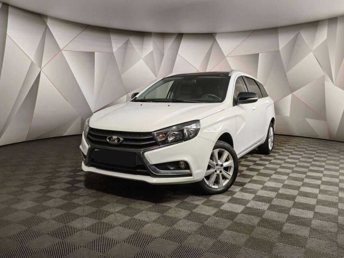 Lada (ВАЗ) Vesta SW, 2021 - 42 852 км. | Фото №1